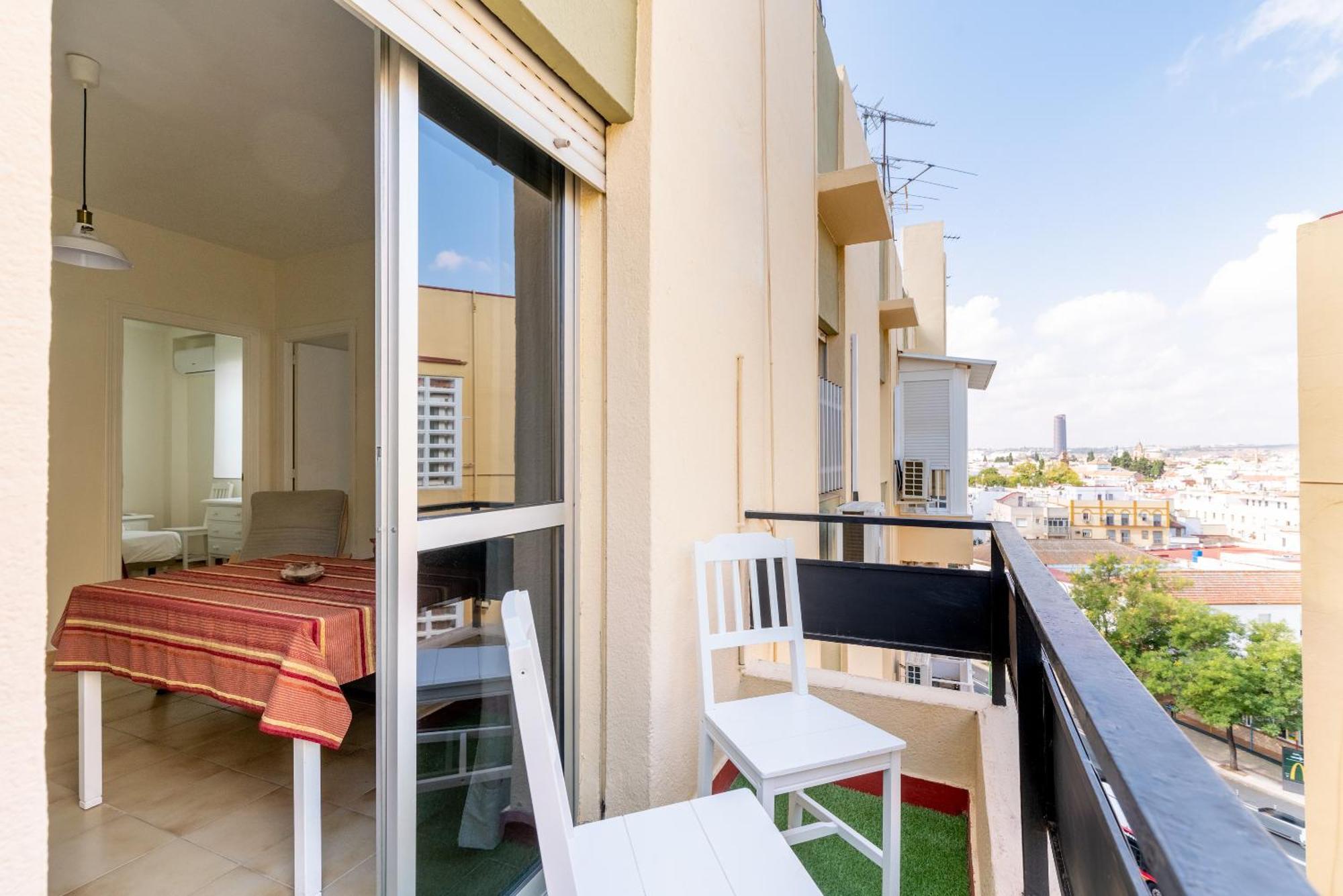 Apartamento Familiar Maria Auxiliadora Sevilla Exterior foto